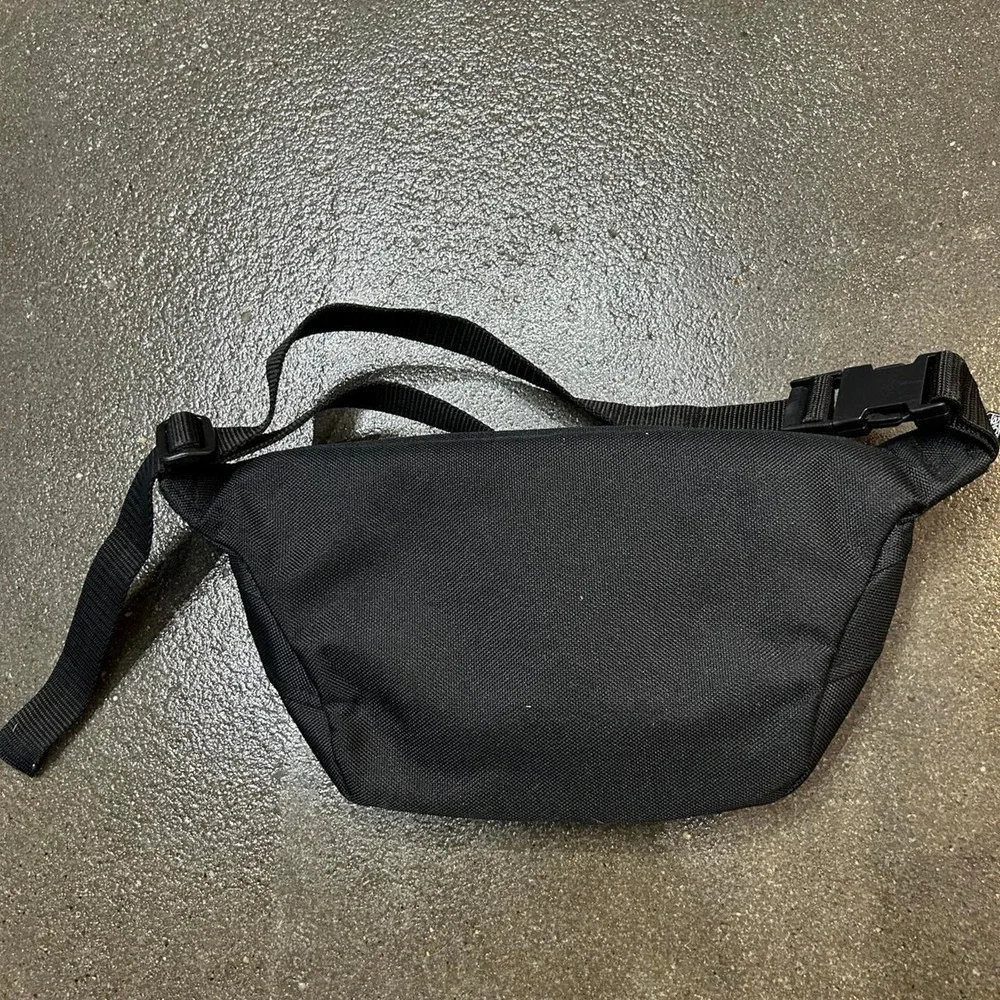 Vintage 90s Retro Style Rear Gear Black Fanny Pack Bum Bag Adjustable Waist